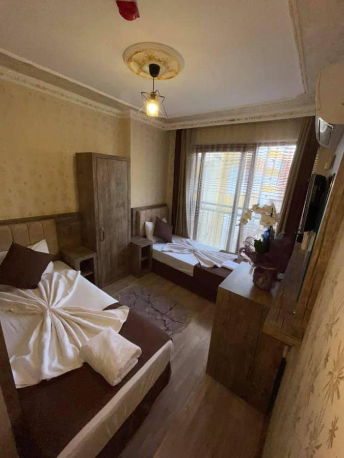 Oezguer Hotel Antalya Exterior photo